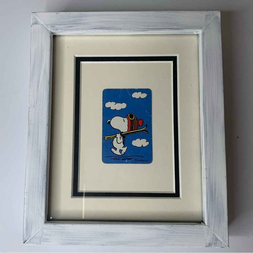 Framed Snoopy Art Print, snoopy with skis and a winter hat playing card